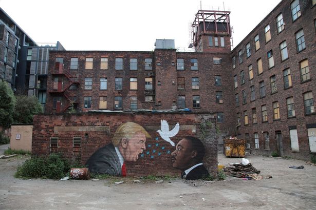 A message to Trump – Art by Akse  (Battle of the&nbsp;Birds)