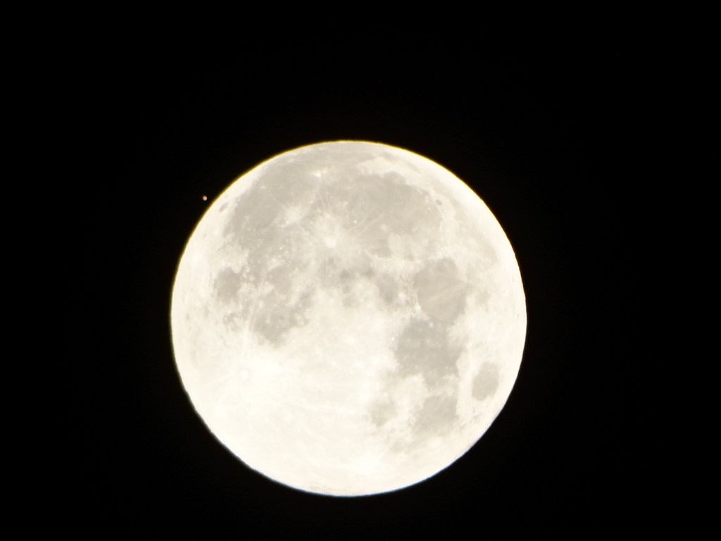 Photos : Occultation of Mars by the Full Moon 8th December&nbsp;2022